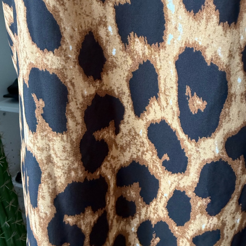 SOLD ON DEPOP Leopard Print Slip Dress - Picture 4 of 10